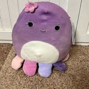 Octopus Violet Squishmallow